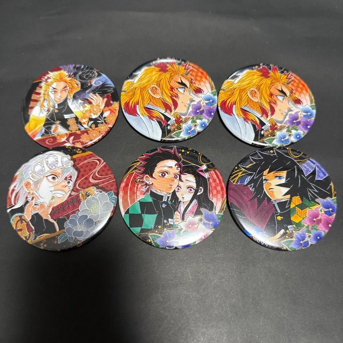 鬼滅の刃 原画展 コレクション 缶バッジ 竈門炭治郎 竈門禰豆子 冨岡義勇 鬼滅の刃 コレクション缶バッジ 煉獄杏寿郎 冨岡義勇 竈門炭治郎 竈門