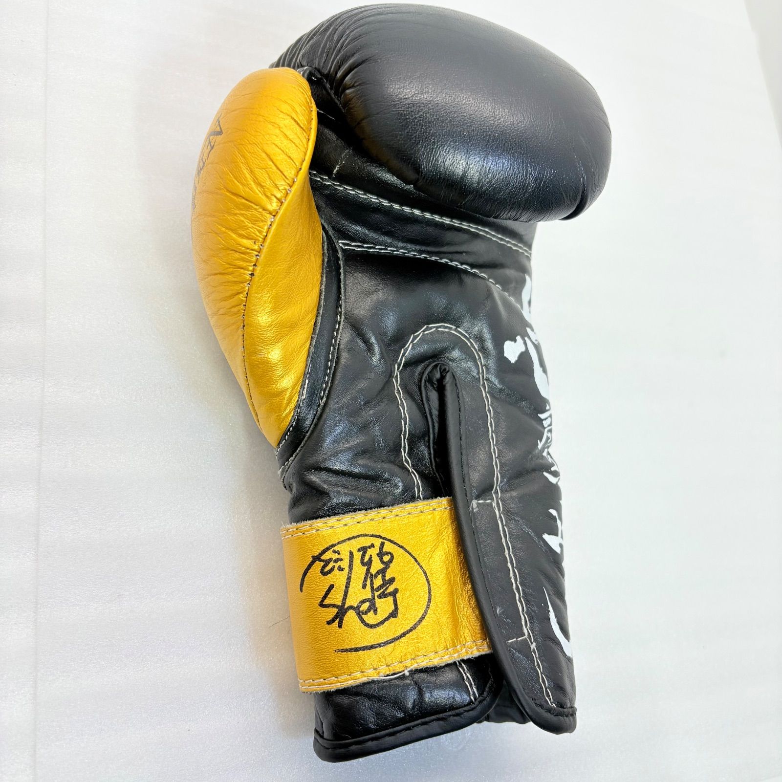 サイン入り】那須川天心 ISAMI イサミ 天心グローブ 本革製 🥚 - メルカリ