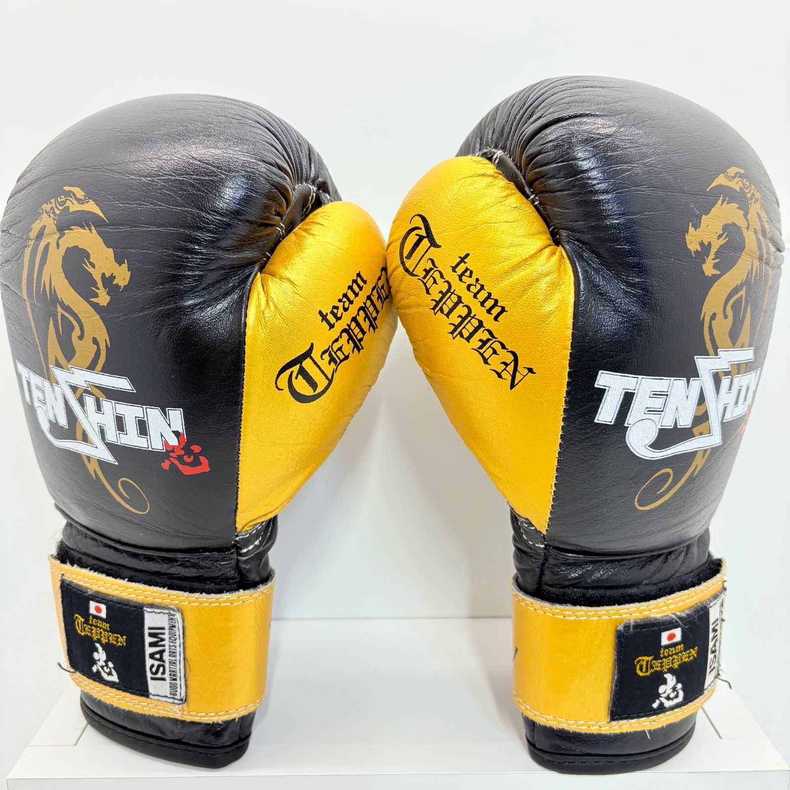 サイン入り】那須川天心 ISAMI イサミ 天心グローブ 本革製 🥚 - メルカリ