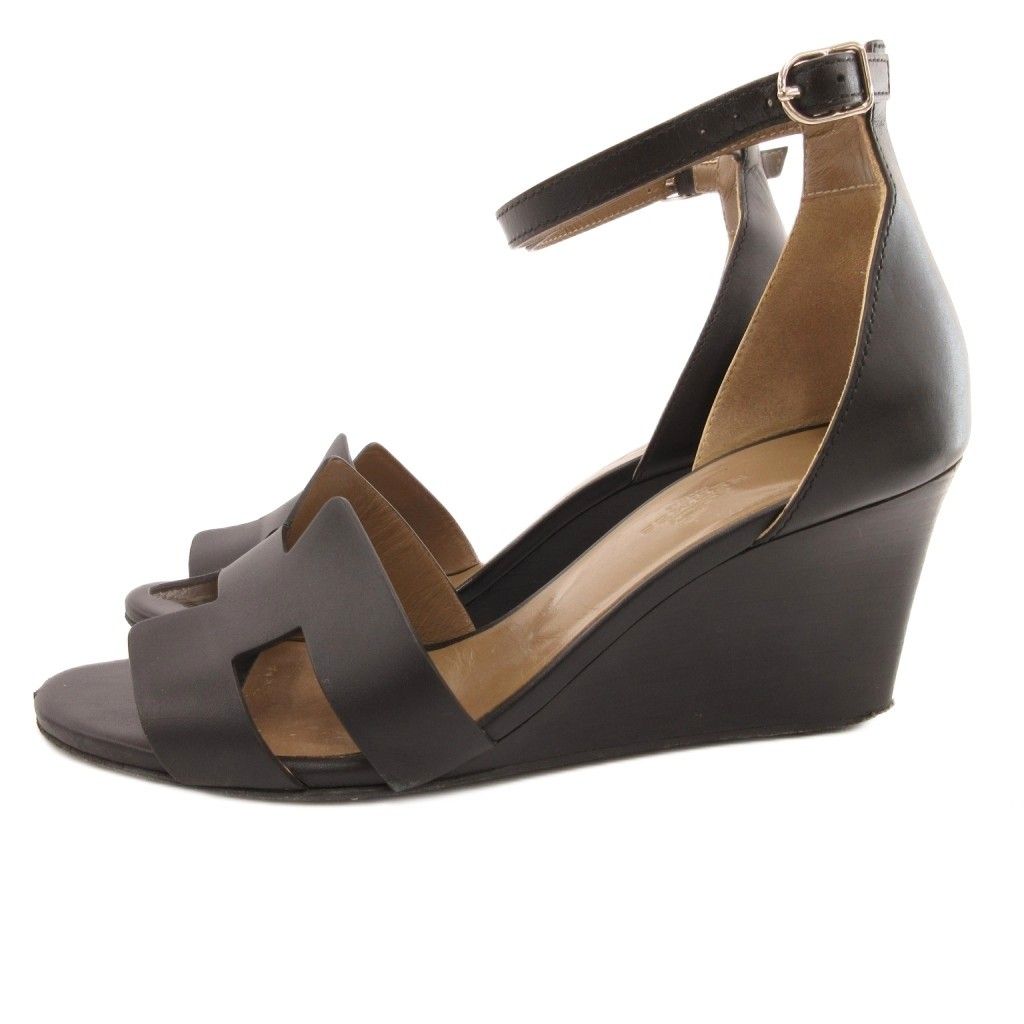 エレガントなブラックのHERMESストラップサンダル、サイズ38 エルメス HERMES ストラップサンダル レザー Hデザイン 37.5 黒