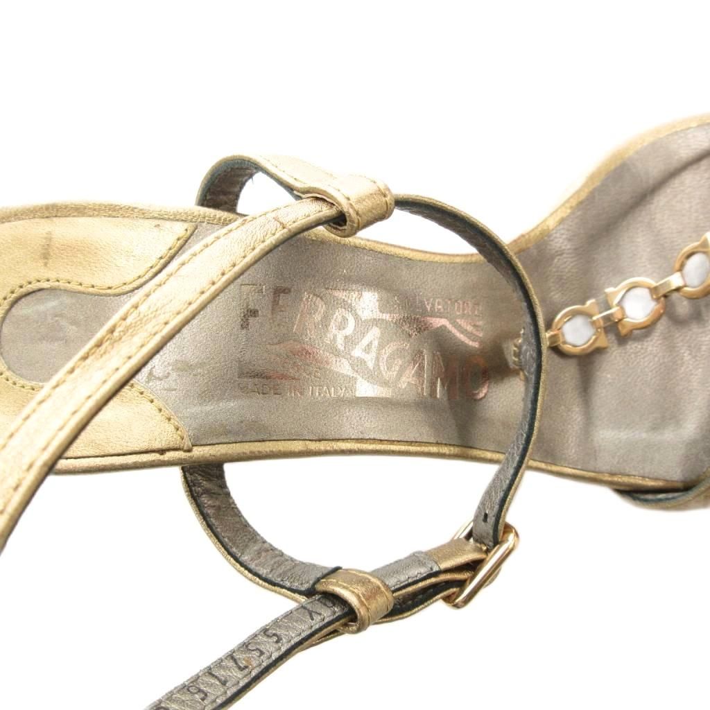 サルヴァトーレフェラガモ Salvatore Ferragamo ガンチーニ ストラップ