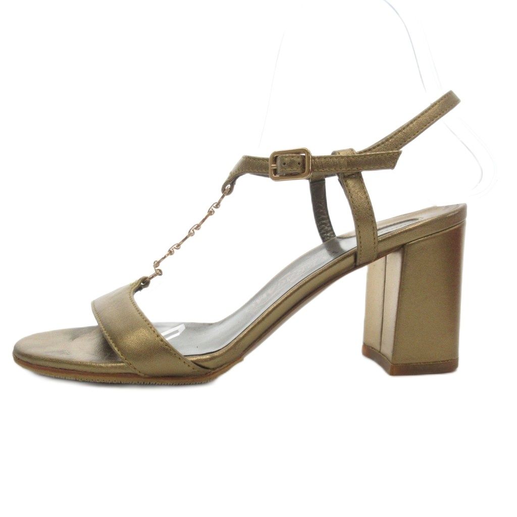 kii【Salvatore Ferragamo】ガンチーニ ヒールサンダル Sandal with Gancini ornament - Women | Ferragamo