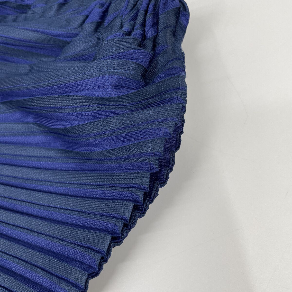 PLEATS PLEASE プリーツプリーズ PP53-JF552 ﾌﾞﾙｰ×ｸﾞﾚｰ×ｸﾞﾘｰﾝ ﾎﾟﾘｴｽﾃﾙ  