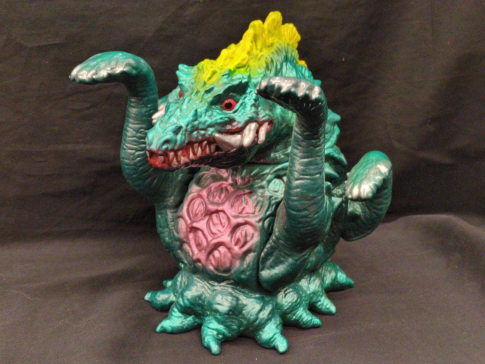 ビオランテ　未塗装　緑色　非売品　くじ景品　１等　東宝　特撮　ゴジラ　M１号 ビオランテ 未塗装 緑色 非売品 くじ景品 1等 東宝 特撮 ゴジラ M1号