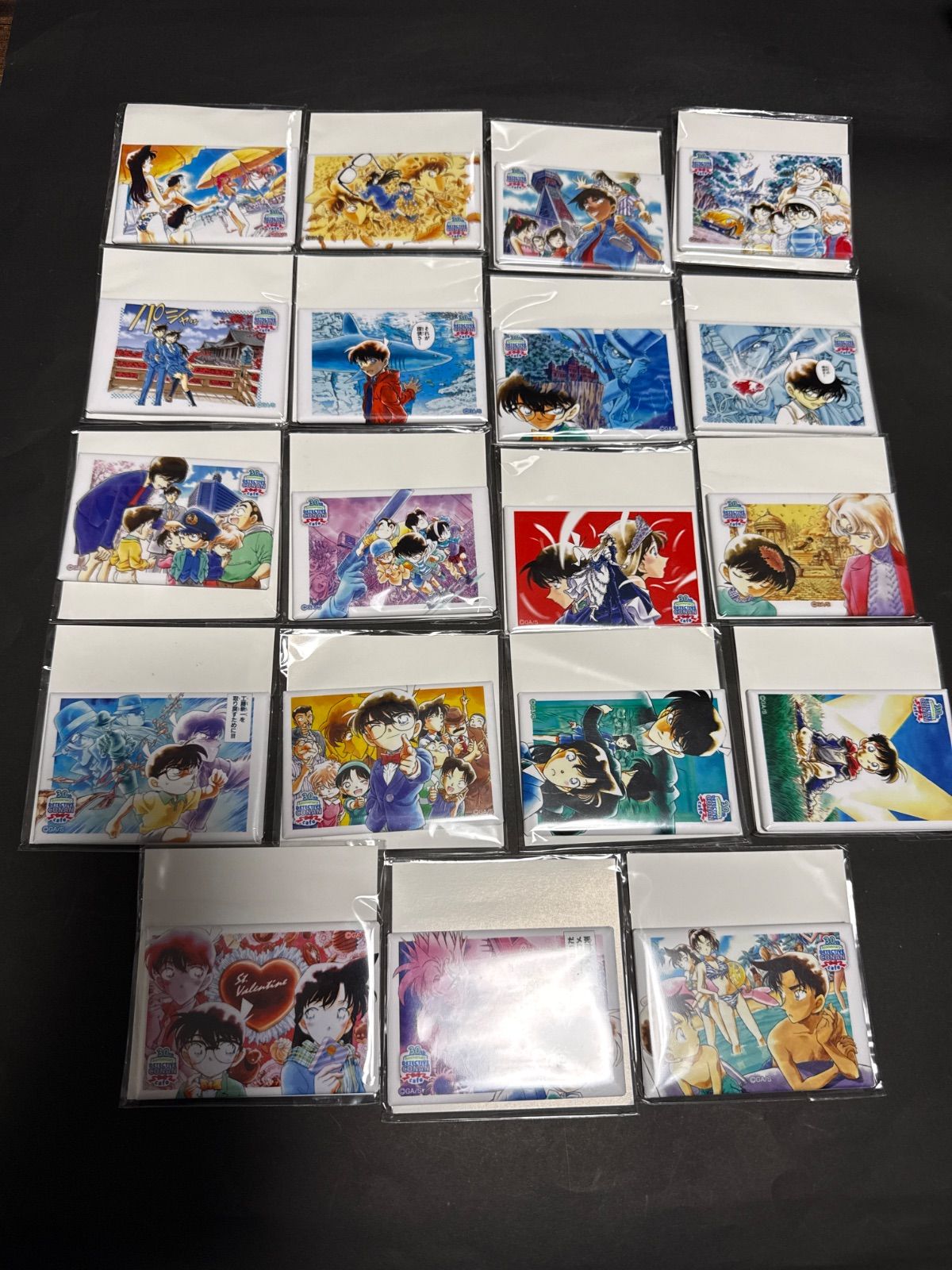 ひ*ー様 名探偵コナン30周年記念カフェスクエア缶バッチ 30周年 コナン
