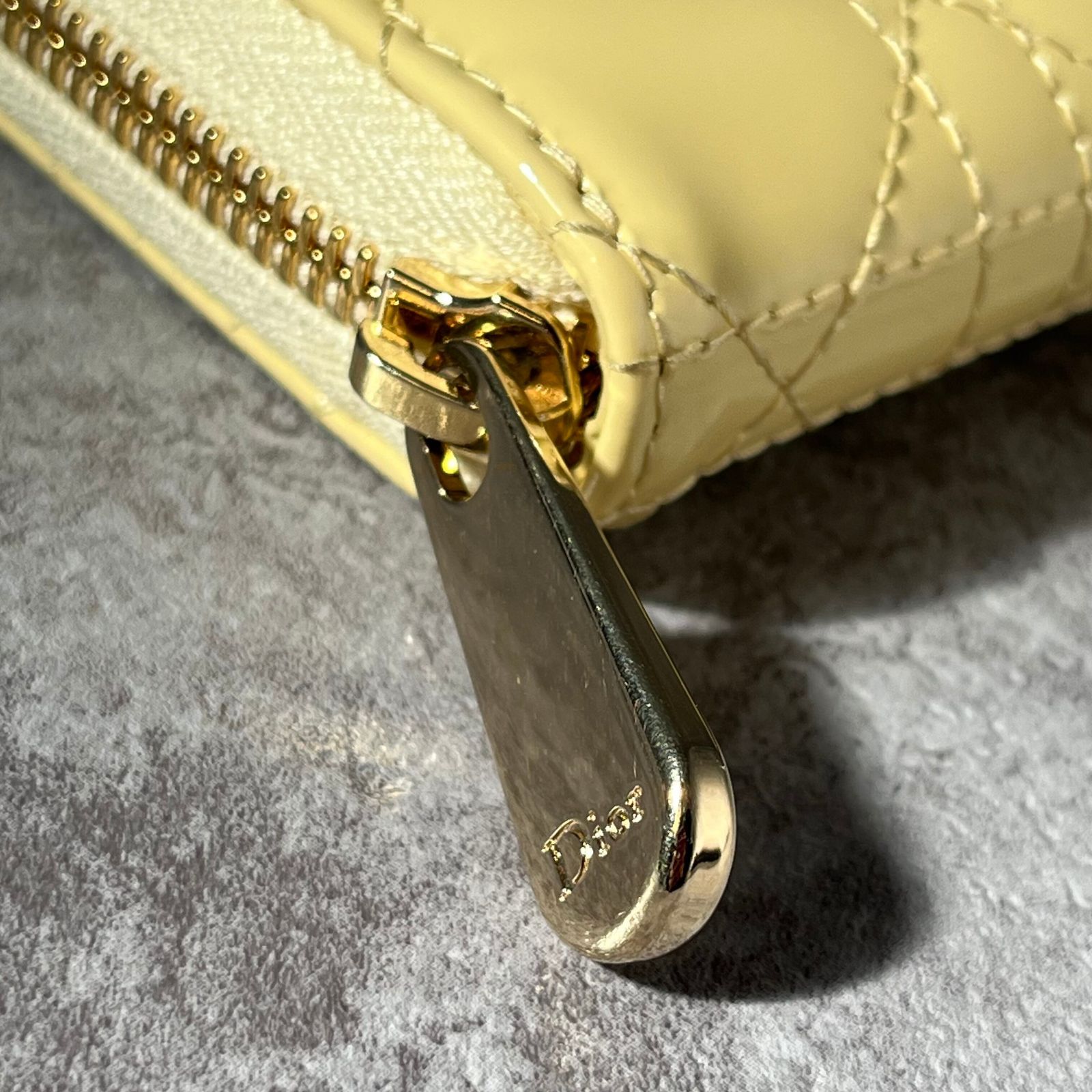 Christian Dior】クリスチャンディオール 長財布 ラウンドファスナー