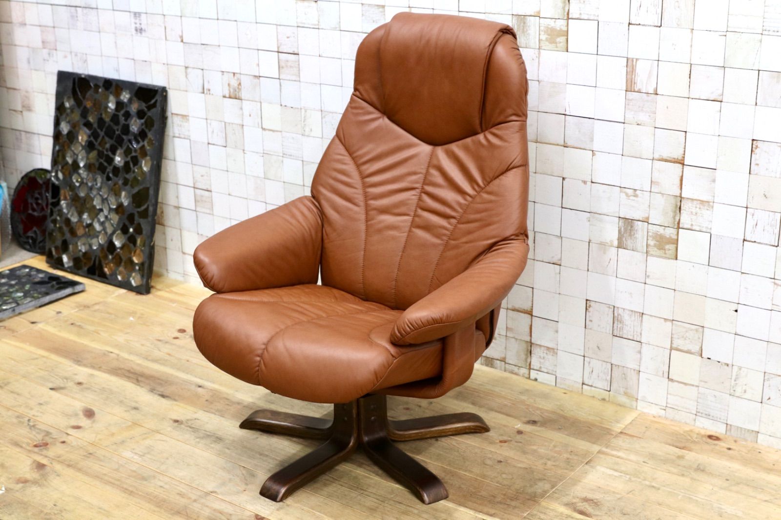 GMIS477○Hjellegjerde / イエリアーダ Simmons シモンズ