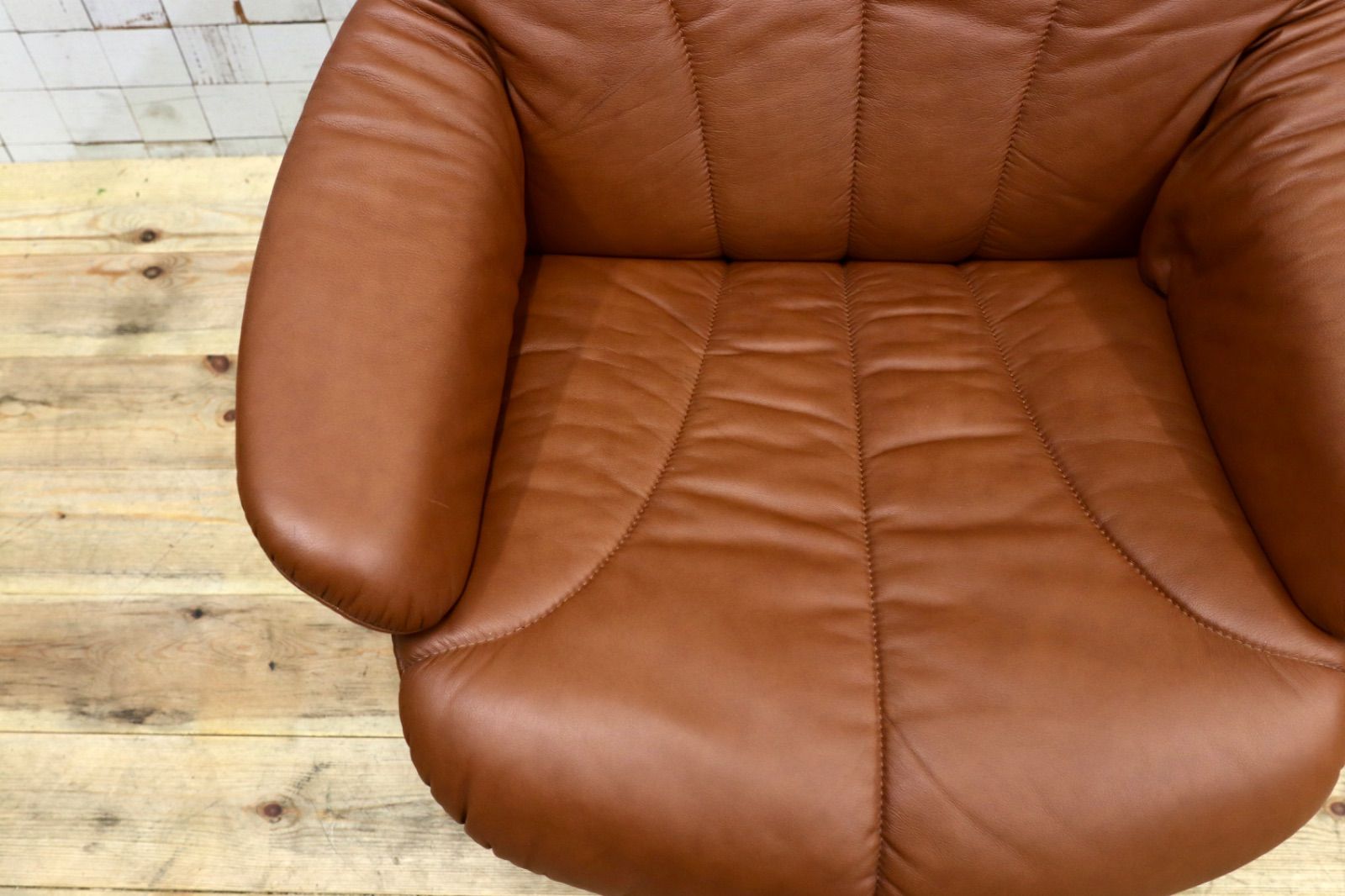 GMIS477○Hjellegjerde / イエリアーダ Simmons シモンズ