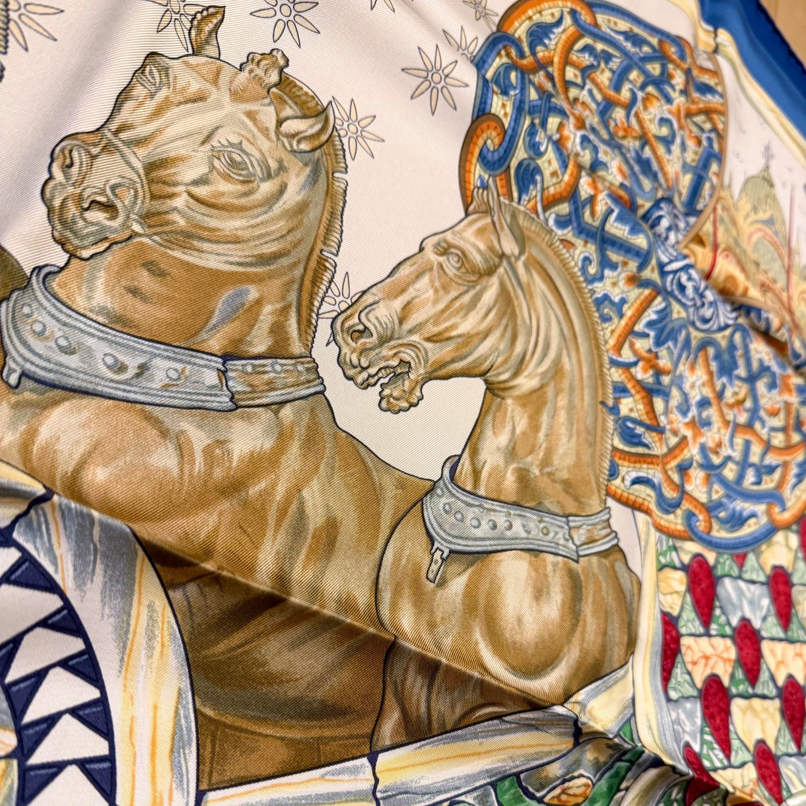 美品 エルメス シルクスカーフ カレ90 ヴェニスの勝利 シュヴァル