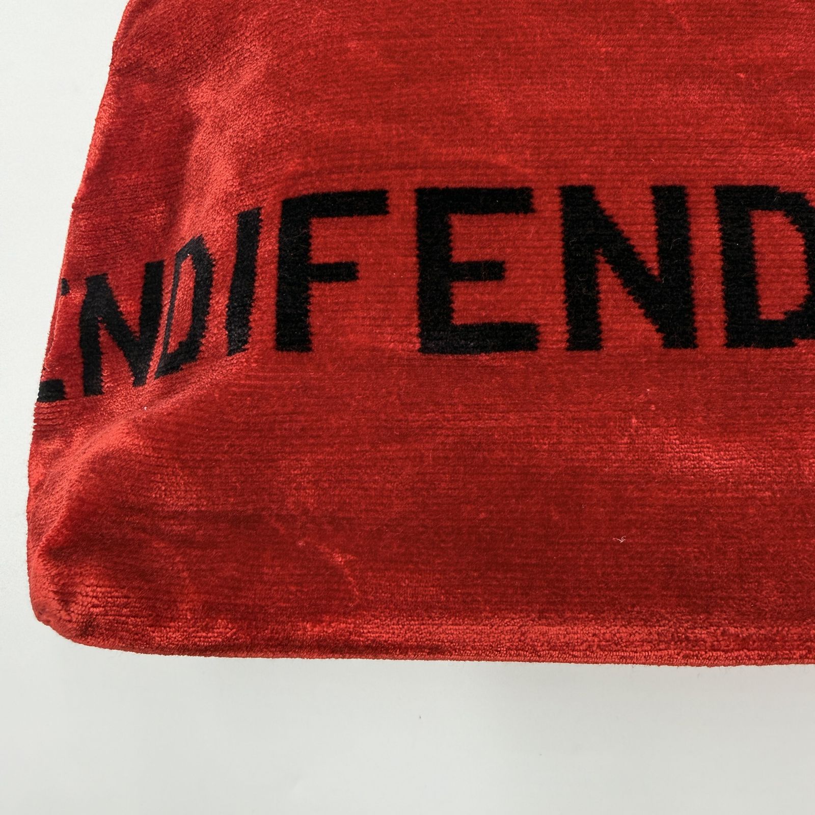 FENDI（フェンディ） ロゴ トートバッグ ベロア レッド ブラック 