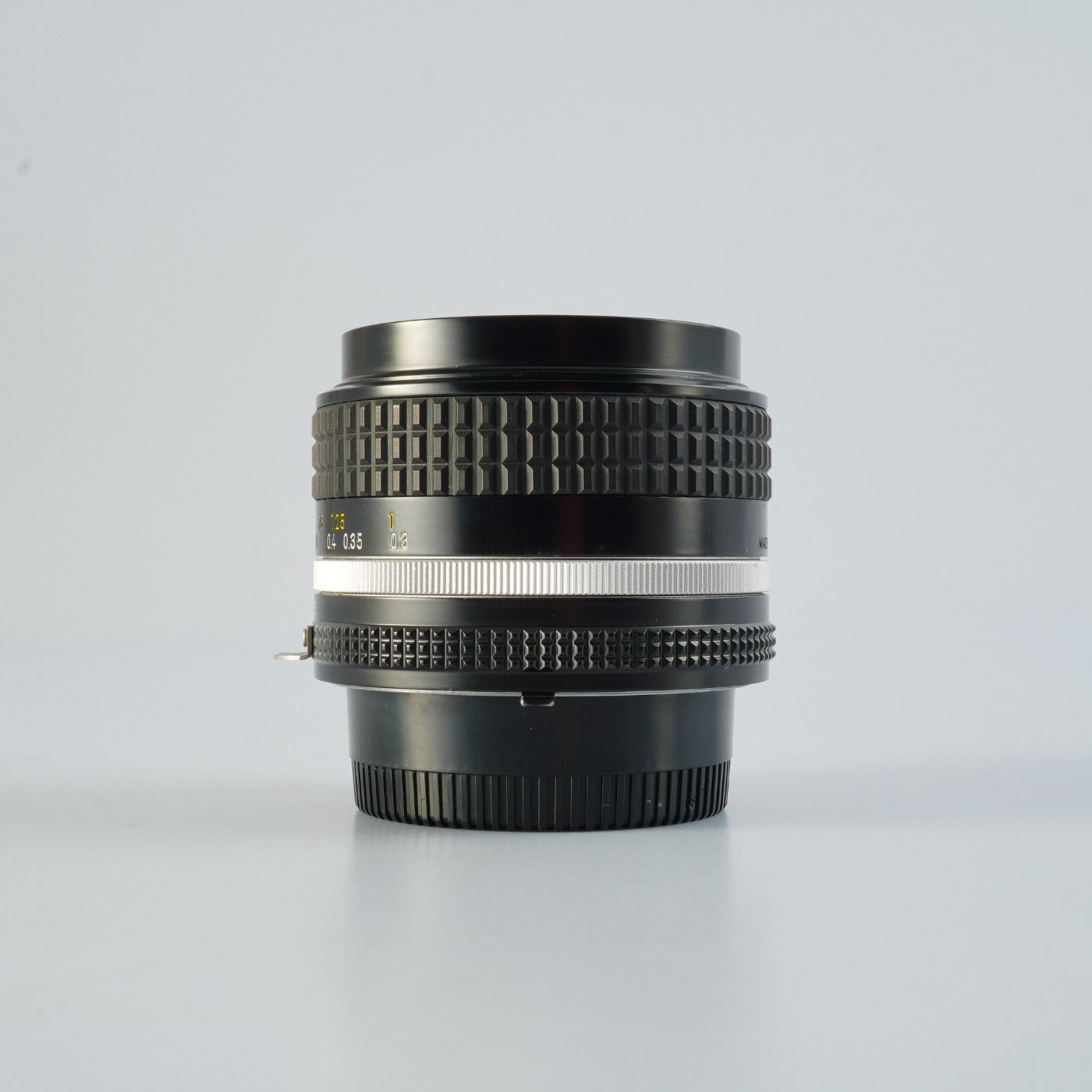 レンズ(単焦点) Nikon Ai-s Nikkor 28mm f/3.5 Nikon ニコン Ai-S NIKKOR 28mm F/3.5 単焦点レンズ - メルカリ