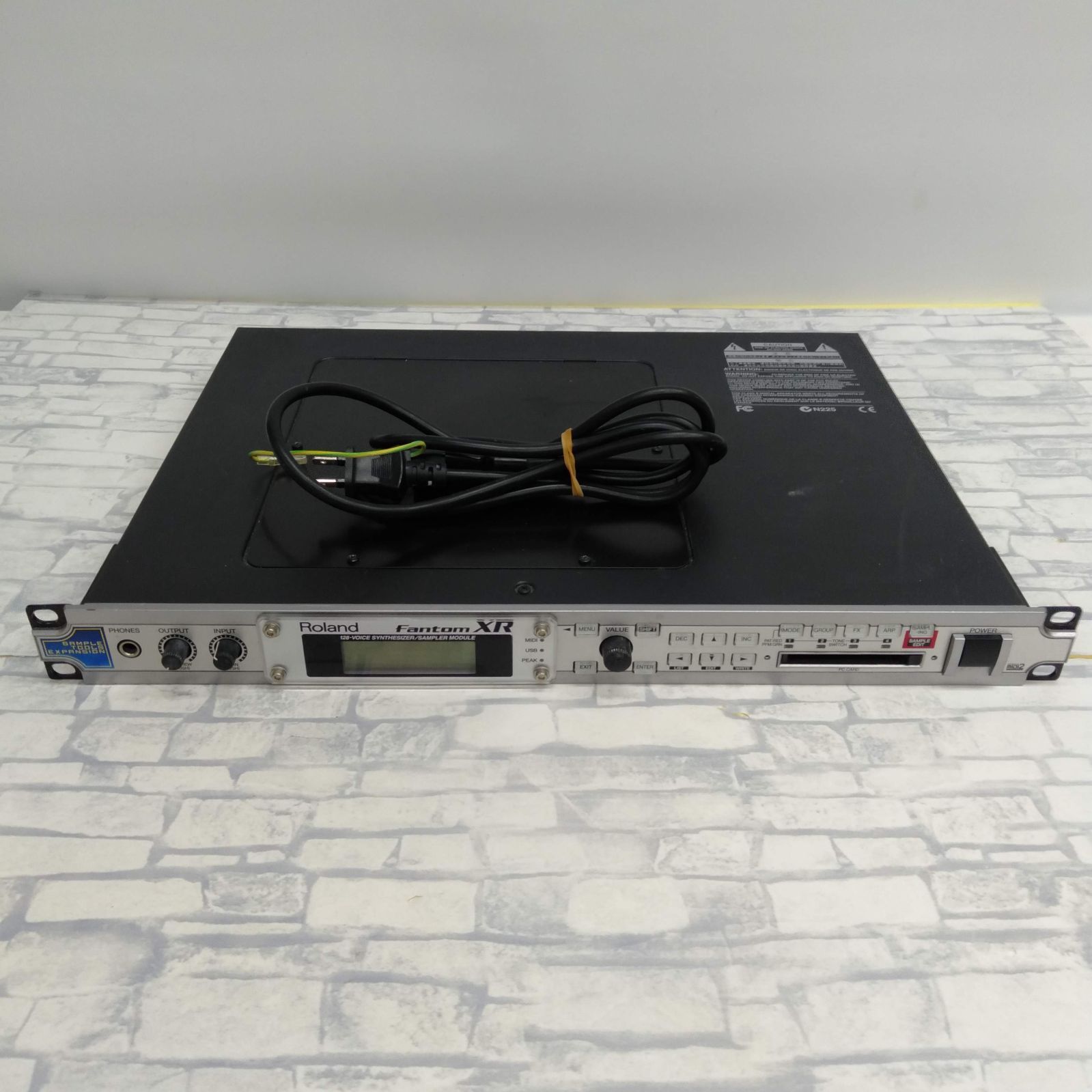Roland Fantom XR ジャンク Roland 音源モジュール シンセサイザー Fantom XR ジャンク品 - メルカリ