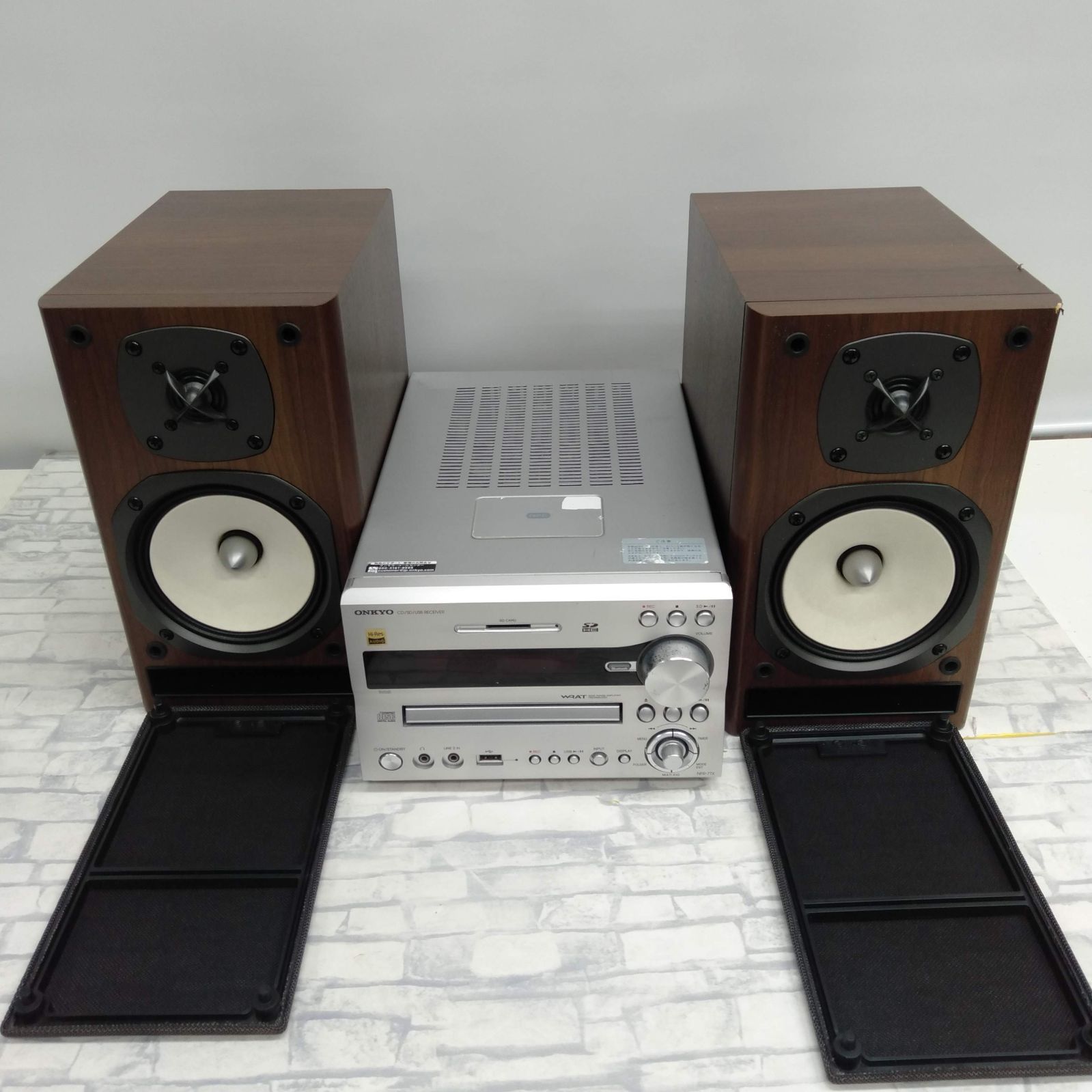 ONKYOステレオ　4点【ジャンク品】 ジャンク】ONKYO コンポ X-NFR7TX - メルカリ