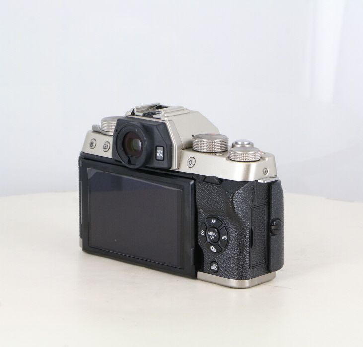 中古】(フジフイルム) FUJIFILM X-T100 シャンパンゴールド ボディ