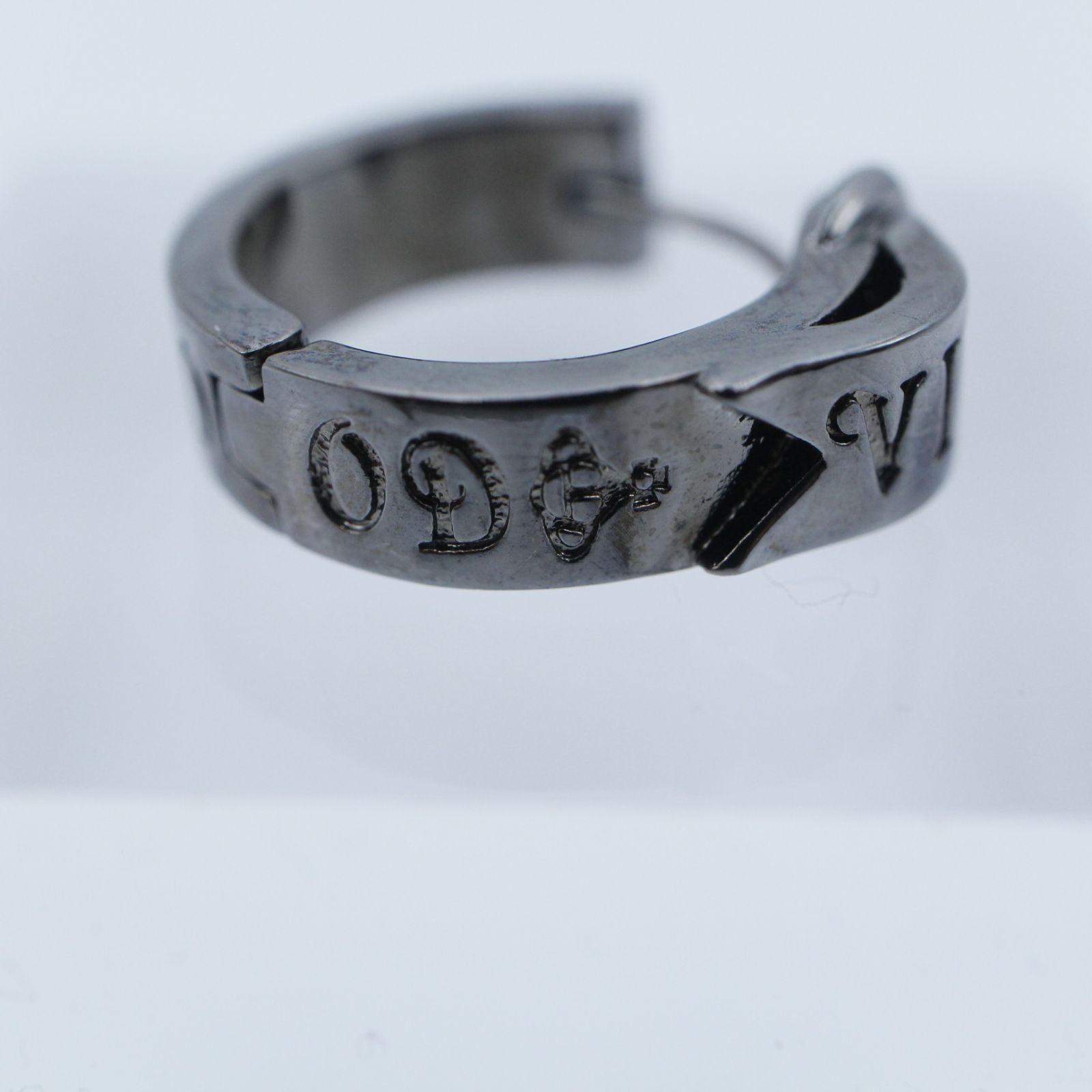 Vivienne Westwood ヴィヴィアン BOBBY フープピアス 片耳 Vivienne Westwood（ヴィヴィアンウエストウッド） ピアス メンズ