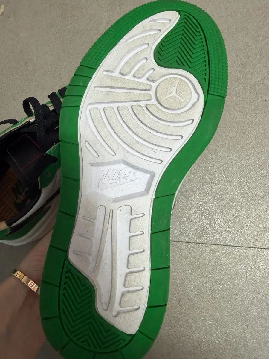  ナイキ エリベート グリーン 220-225 登山靴 トレッキングシューズ アウトドアシューズ