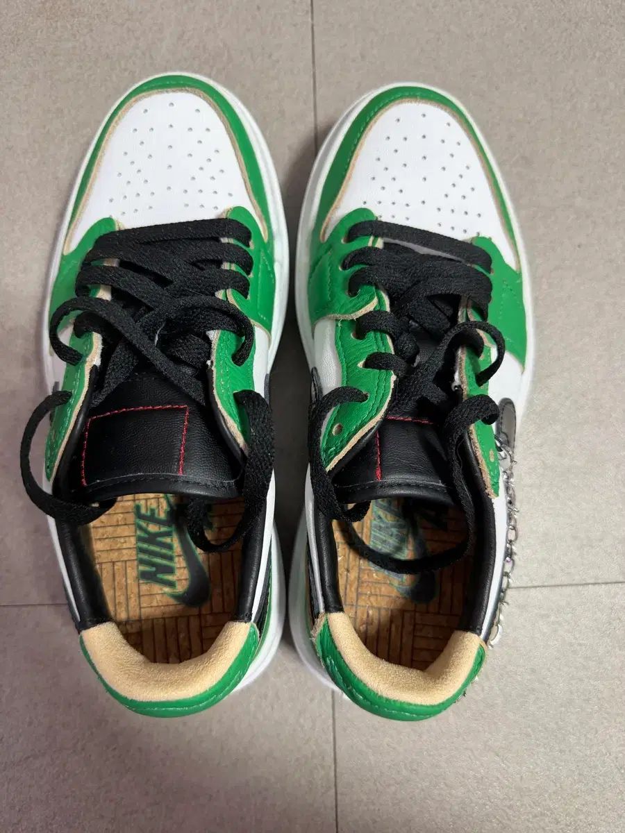 ナイキ エリベート グリーン 220 225