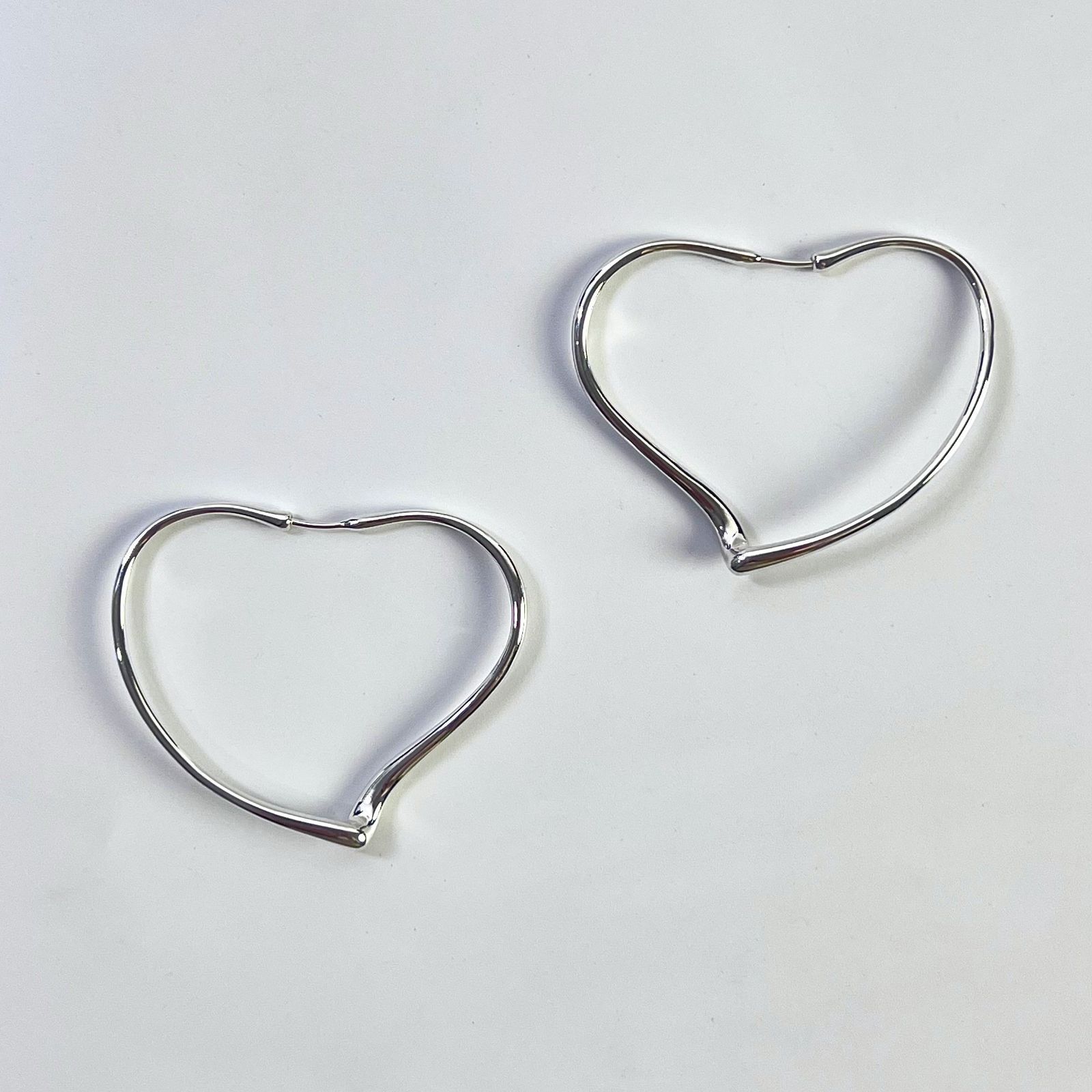 【極美品】ティファニー オープンハート フープピアス M エルサペレッティ エルサ・ペレッティ™ オープン ハート フープ ピアス スターリング
