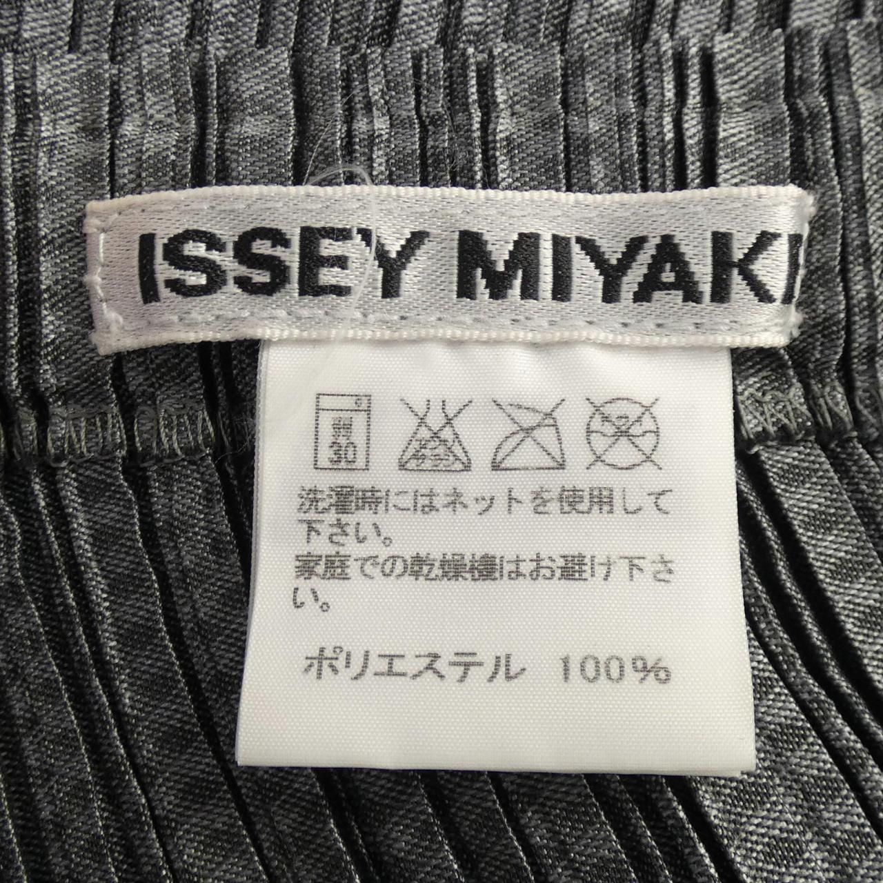 イッセイミヤケ ISSEY MIYAKE IM11FG219 スカート - メルカリ 