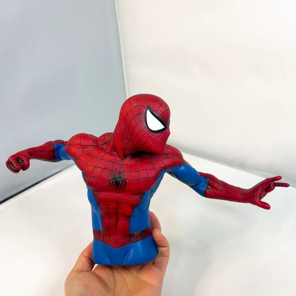 MARVEL スパイダーマン 胸像 貯金箱 (Spider-Man Bust Bank) - メルカリ