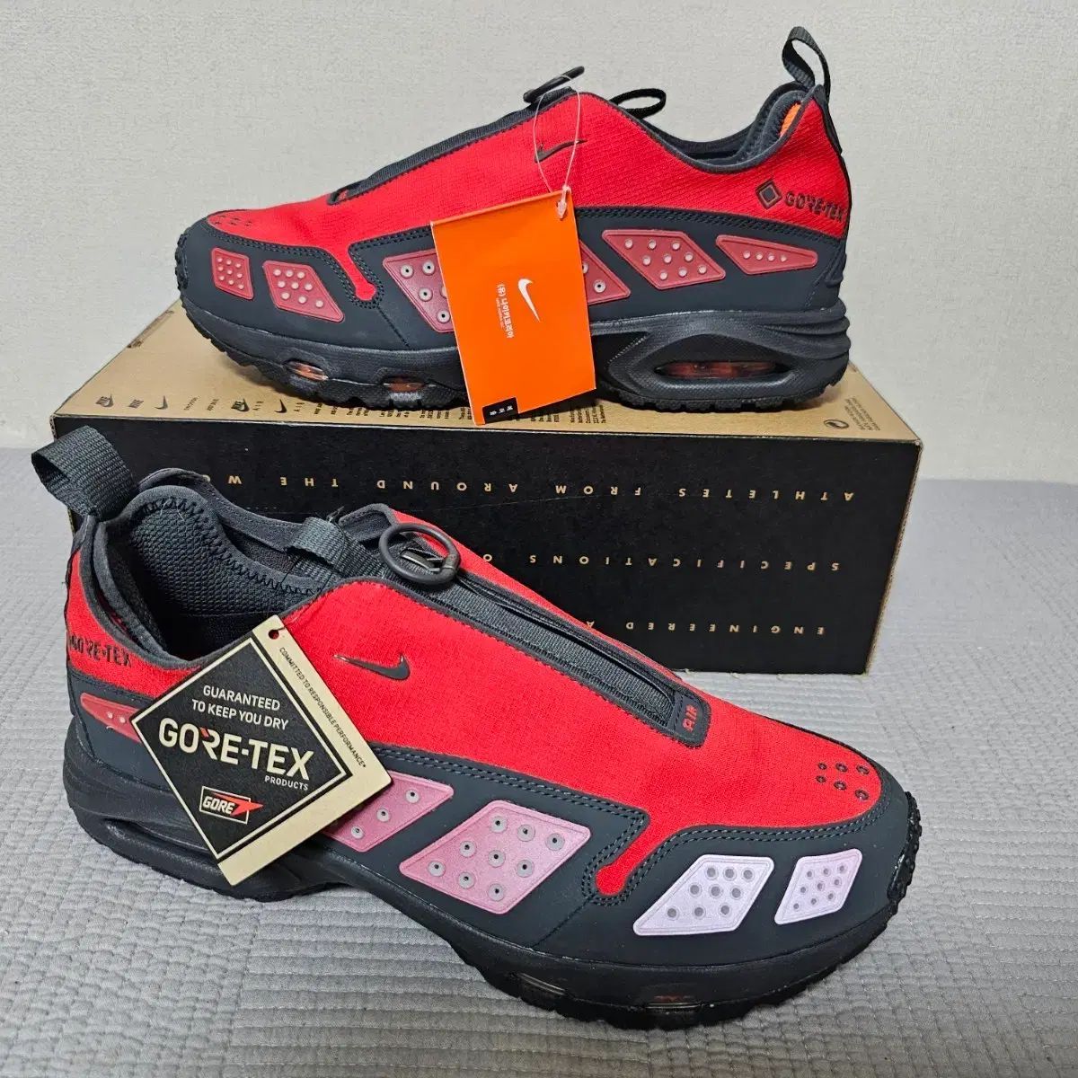 NIKE エアマックス SNDR GORE-TEX ゴー RD SNDR Air | Hyper Crimson 