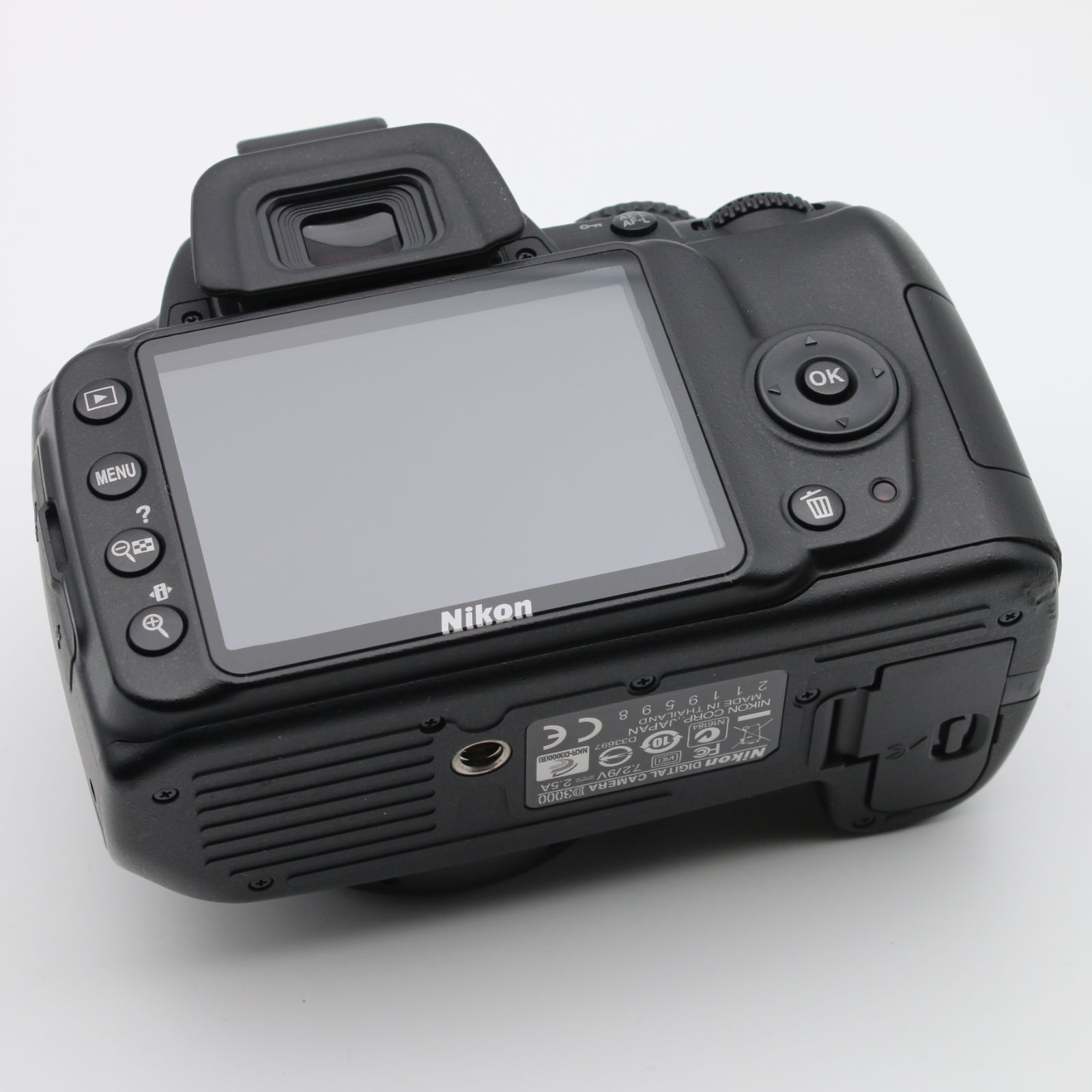 極上品】 Nikon D3000 標準ズームレンズキット AF-S DX NIKKOR 18-55mm