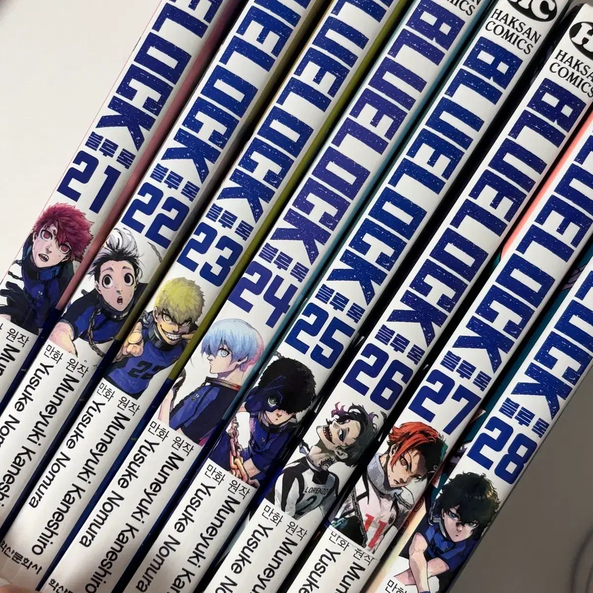 ブルーロック 漫画 21 - 28 巻 セット まとめ - メルカリ