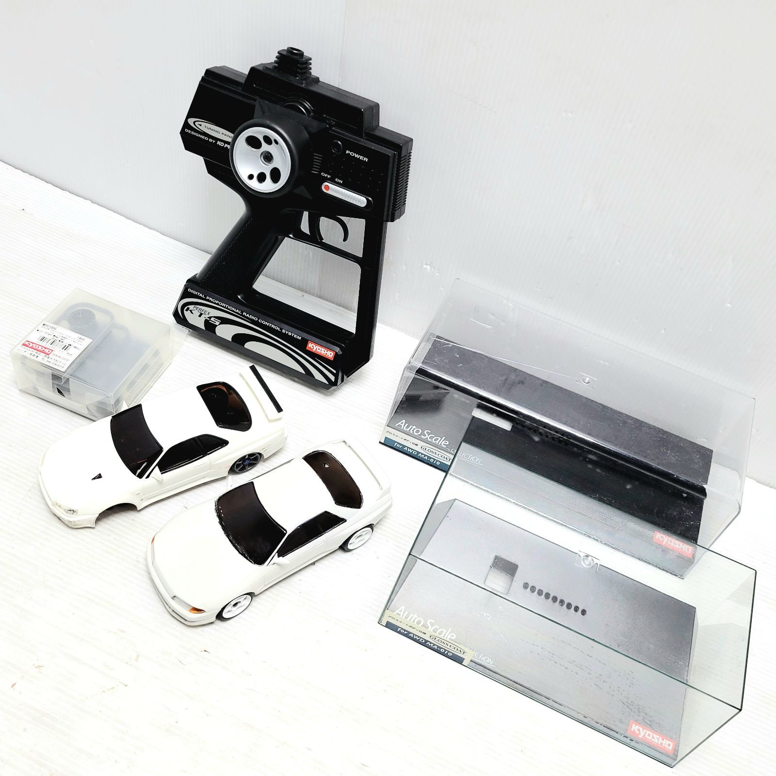 Mini-Z AWD MA-010 Chassis ホワイト Mini-Z AWD MA-010 Chassis