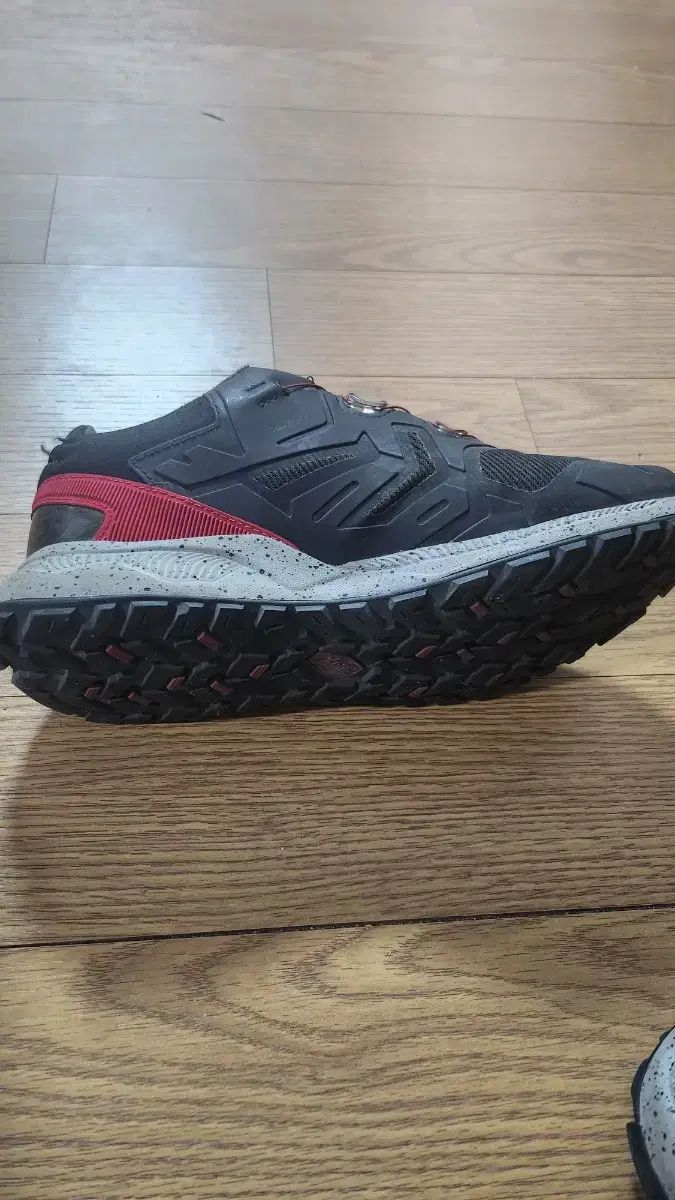 アイダー 240ゴアテックス