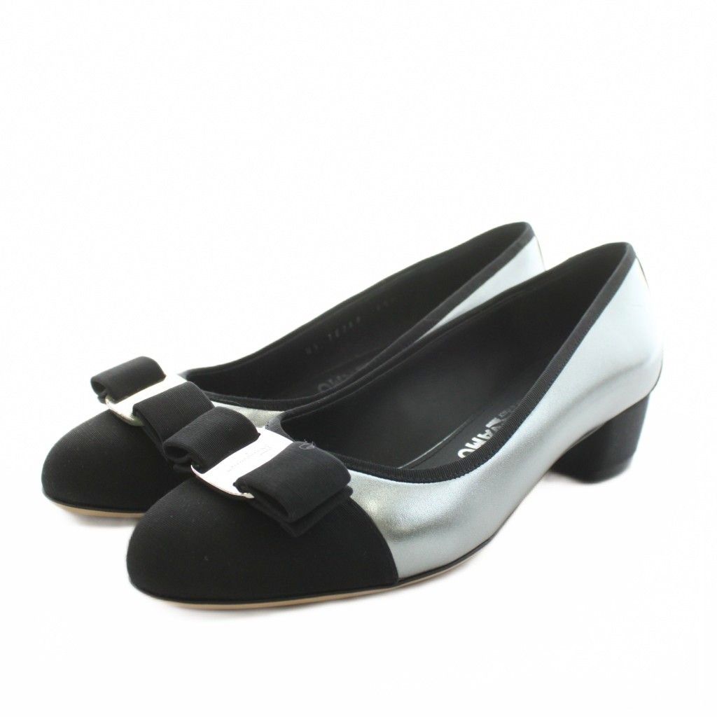 サルヴァトーレフェラガモ Salvatore Ferragamo ヴァラリボン パンプス