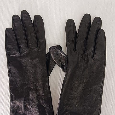 Chloé 黒レザー ロンググローブ Chloe ロンググローブ（本革） Chloé ブラック レザー ロンググローブ