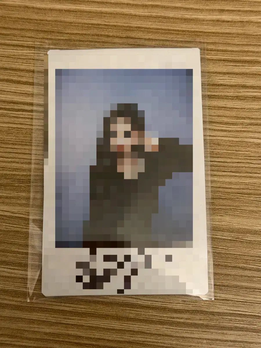 NMIXX（エンミックス・エンミ）ソリュン(SULLYOON) サイン入りチェキ