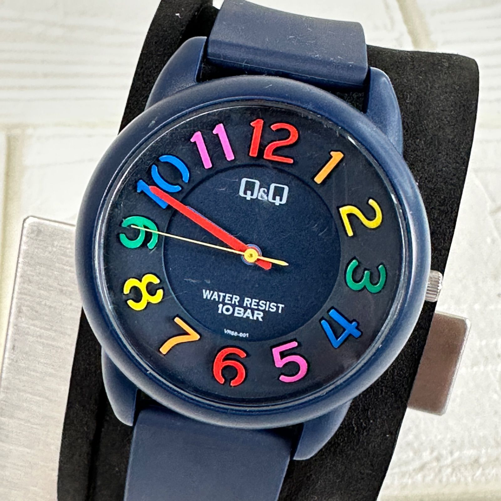 希少 CITIZEN Q&Q カラフル文字盤 立体インデックス 腕時計 稼働品