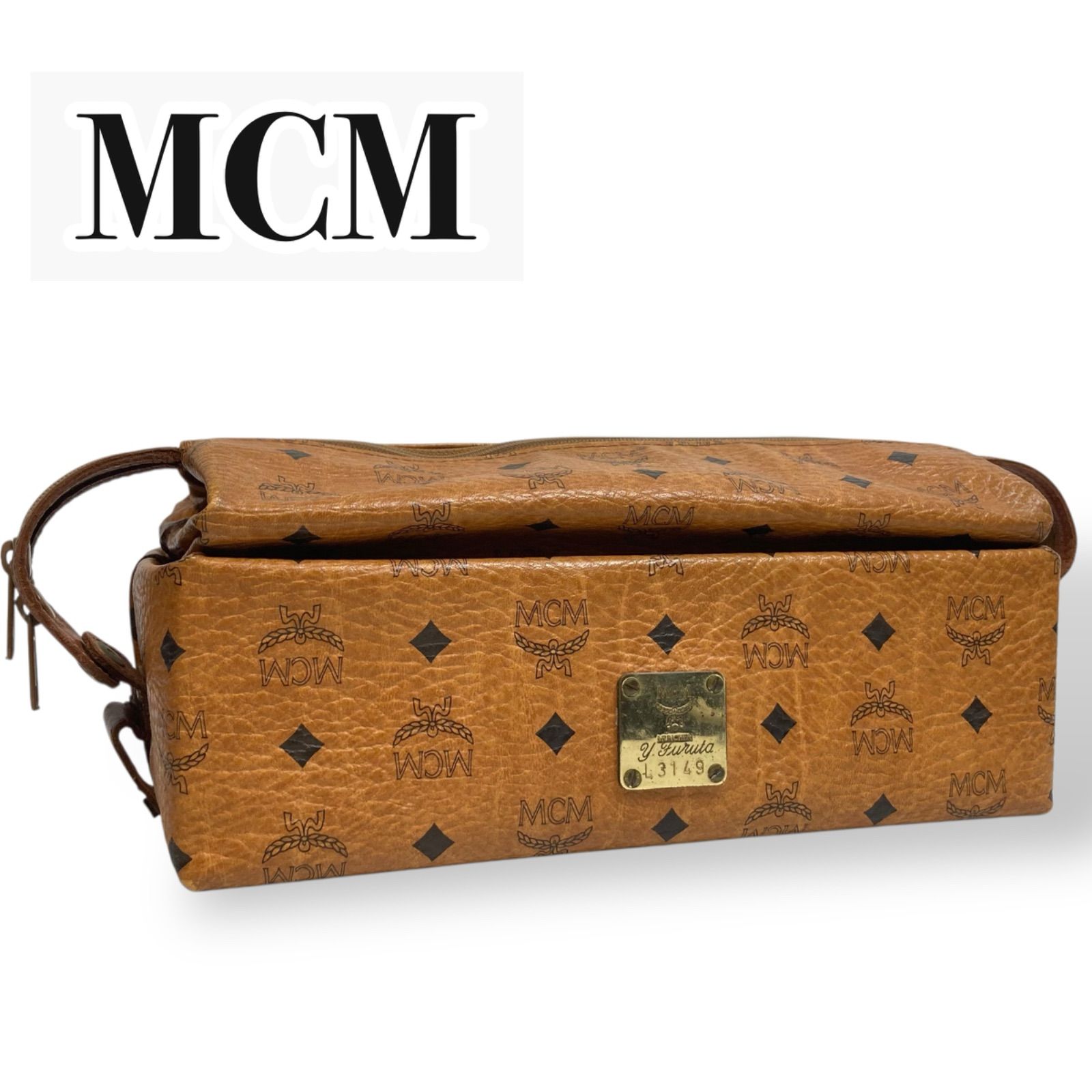 美品　MCM クラッチバッグ　セカンドバッグ　ナイロン　ヴィセトス　総柄　黒 エムシーエム MCM クラッチバッグ セカンドバッグ 総柄 黒 ブラック