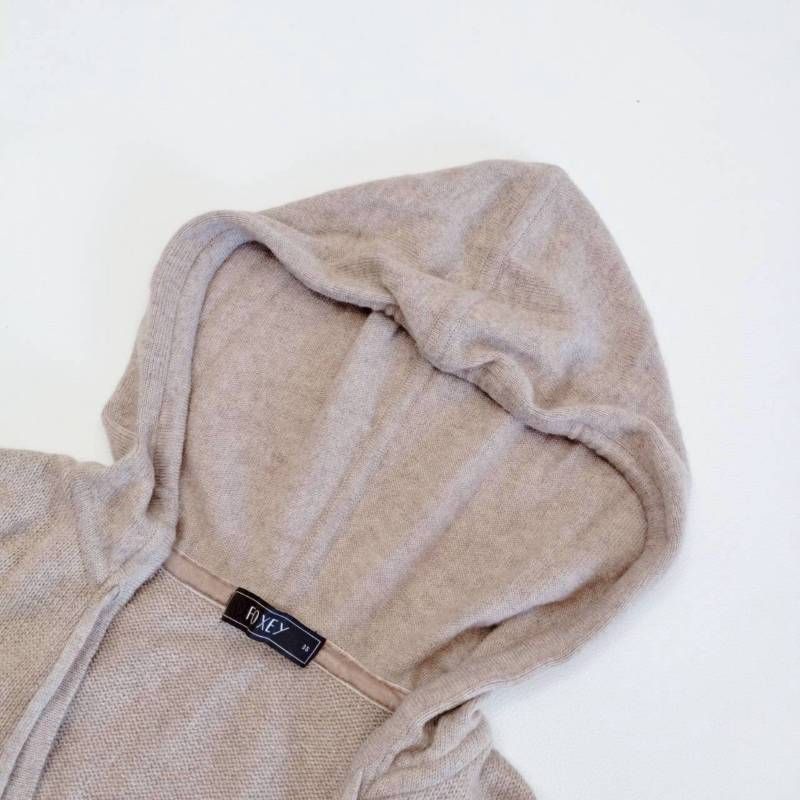 FOXEY フォクシー フードパーカー　ウール　リブニット　ベロア　40 FOXEY フォクシー フードパーカー ウール リブニット ベロア 40 - メルカリ