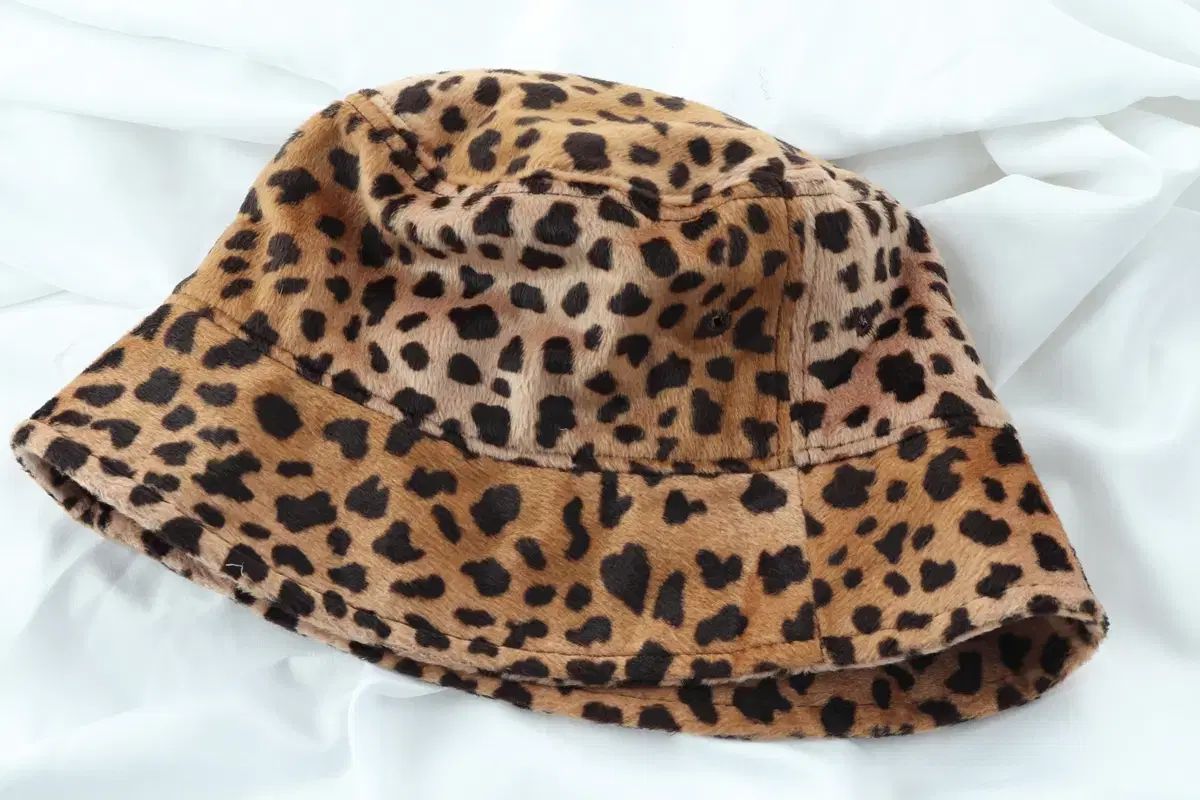 ブランドヴィンテージ 帽子 レオパード ヒョウ柄 起毛 バケットハット