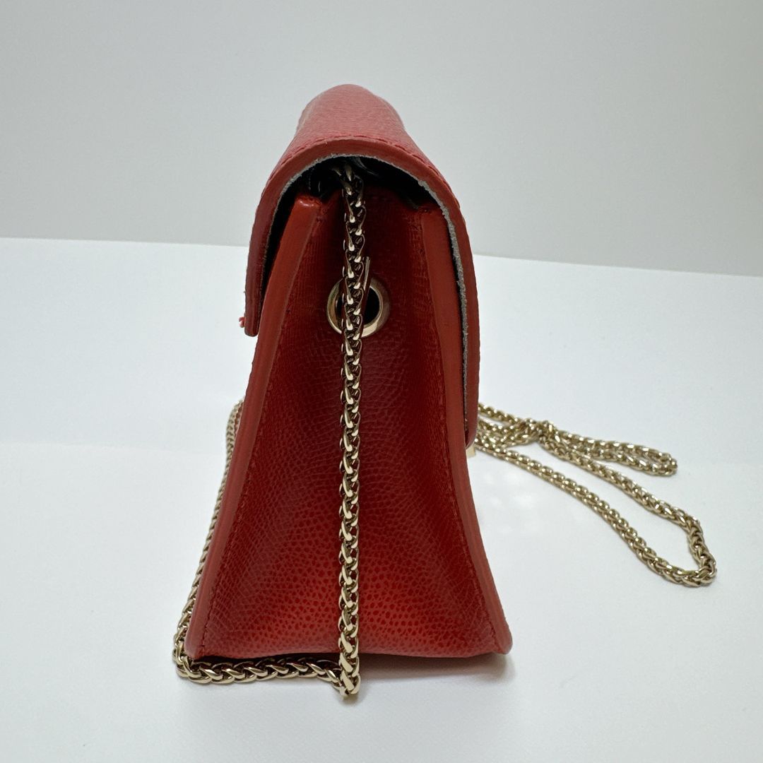 FURLA メトロポリス RED ショルダーバッグ チェーン. ショルダー