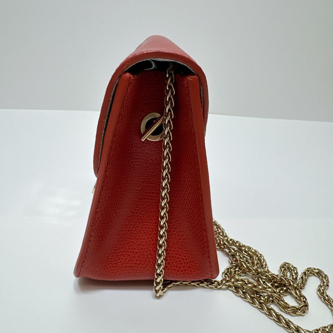 FURLA メトロポリス RED ショルダーバッグ チェーン. ショルダー 