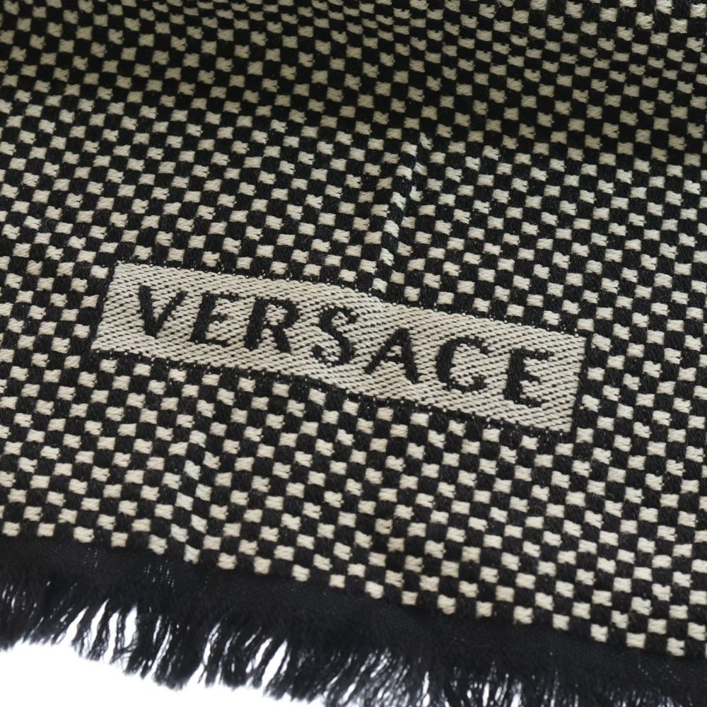 VERSACE ヴェルサーチ 総ロゴデザイン マフラー 美品 VERSACE - ヴェルサーチ ヴェルサーチェ マフラー フリンジ メデューサ