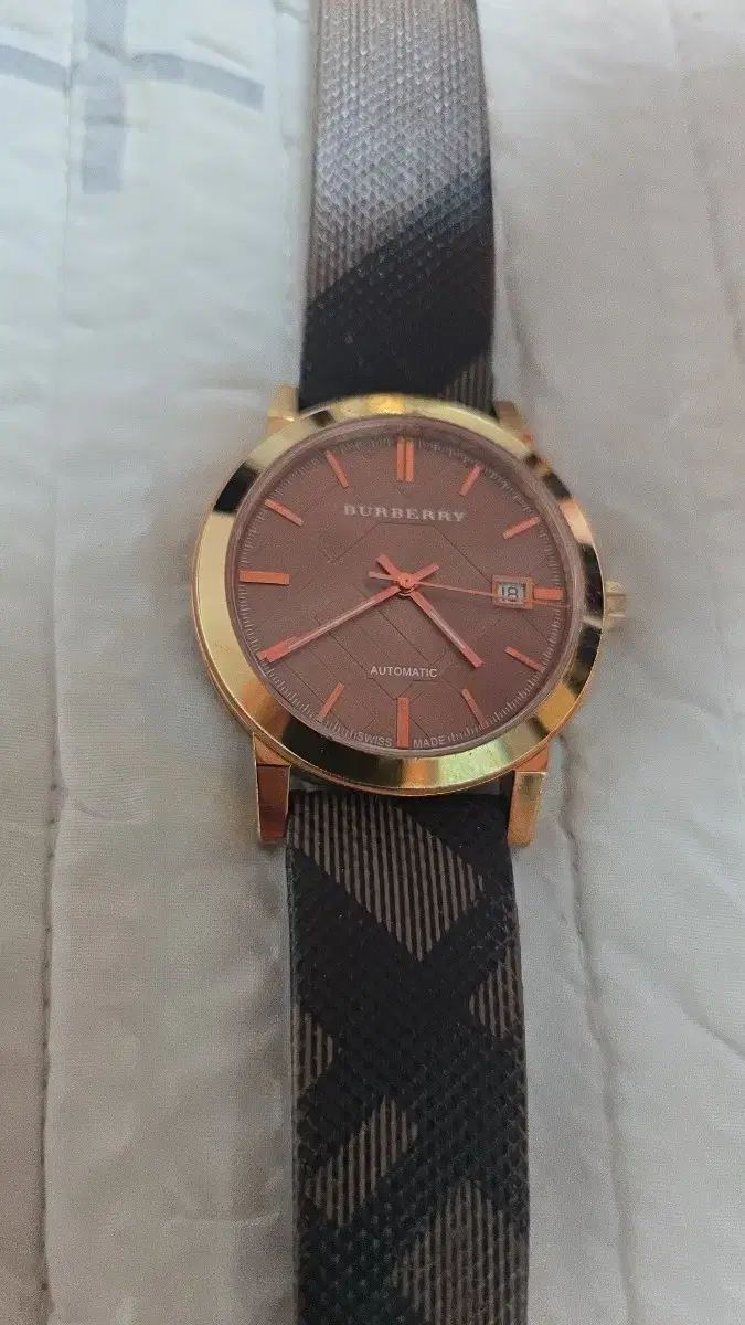 バーバリー GOLD オートマチック 時計