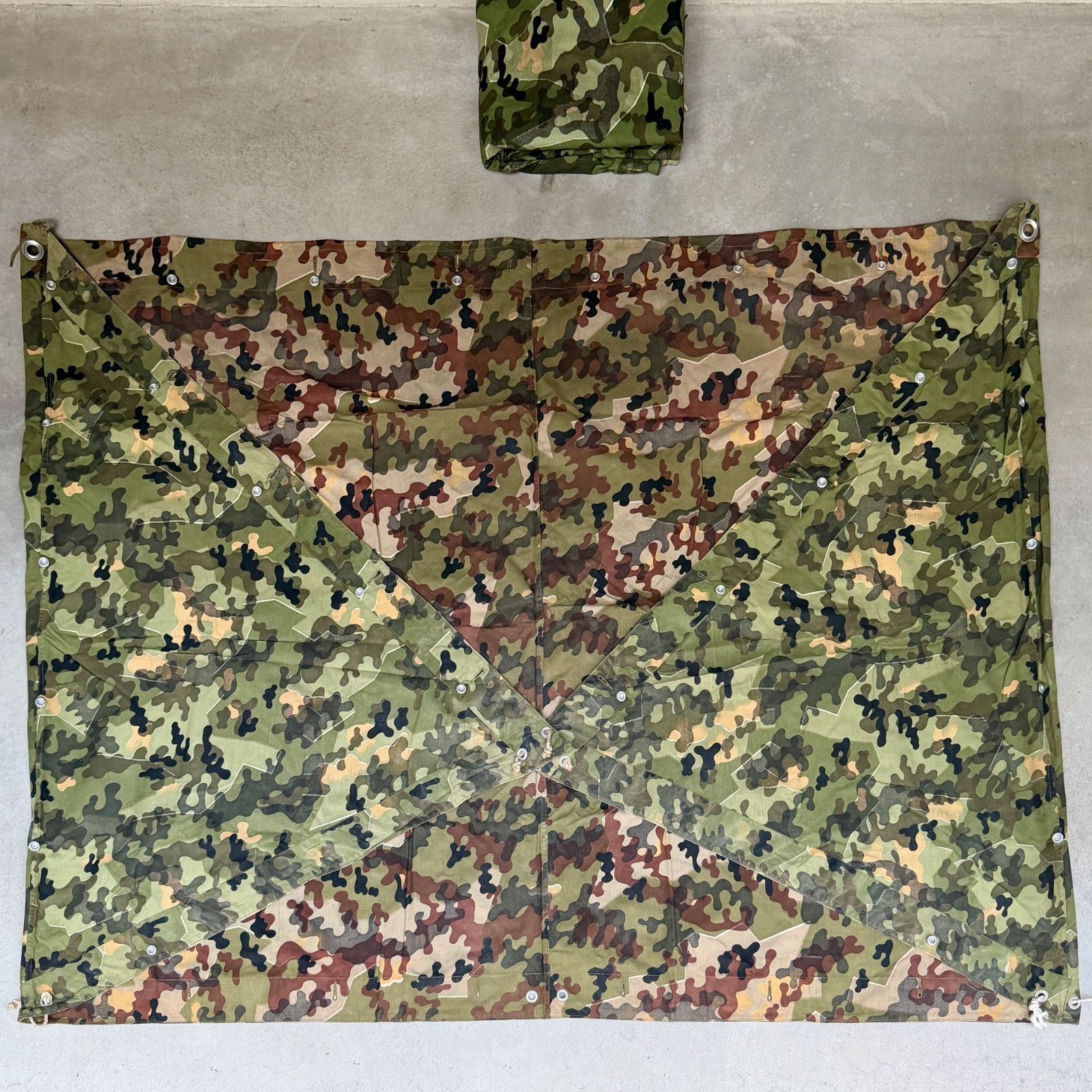 シェルターハーフ