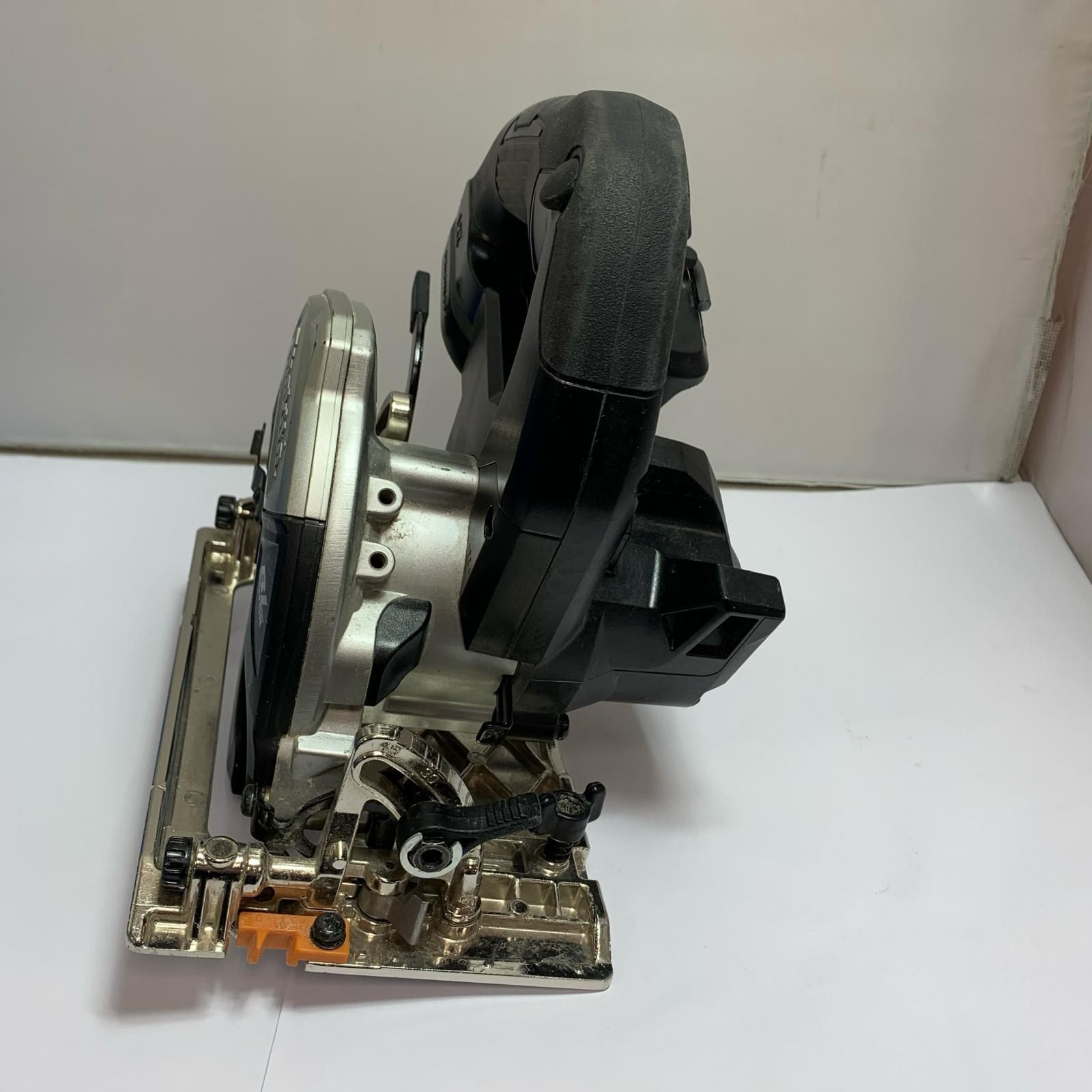 ♭♭MAKITA マキタ 125 mm 充電式丸ノコ 2025.11製造 本体のみ HS 474 D