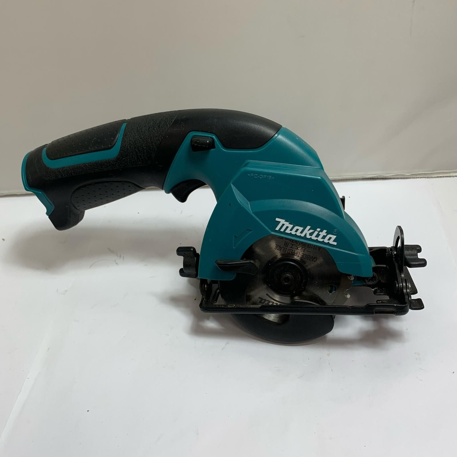 ♭♭MAKITA マキタ 85mm 充電式丸ノコ 2015.12年製 本体のみ 10.8V 