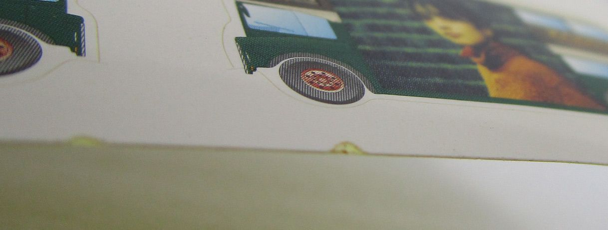 ZARD ARTIST FILE 坂井泉水 写真集 ステッカー付 - メルカリ