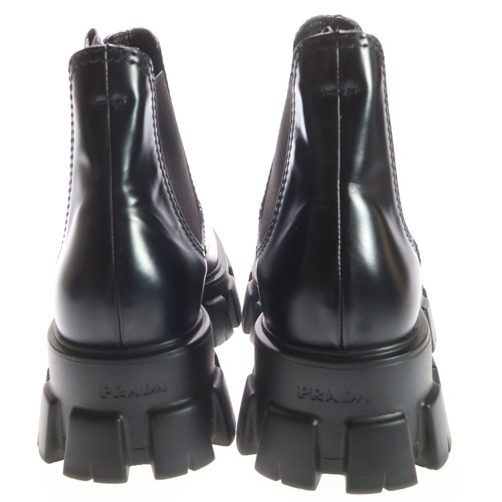 PRADA プラダ モノリス ブラッシュドレザー チェルシー サイドゴアブーツ プラダ モノリス ブラッシュドレザー チェルシーブーツ (PRADA