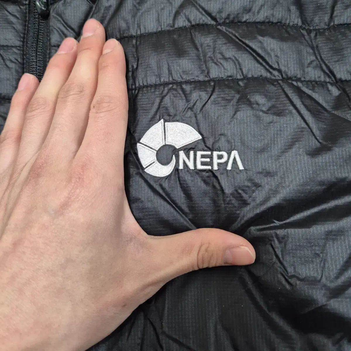 NEPA EVOLUTION メンズ 軽量ダウン アウター M(95) メンズ 中綿 ダウン 