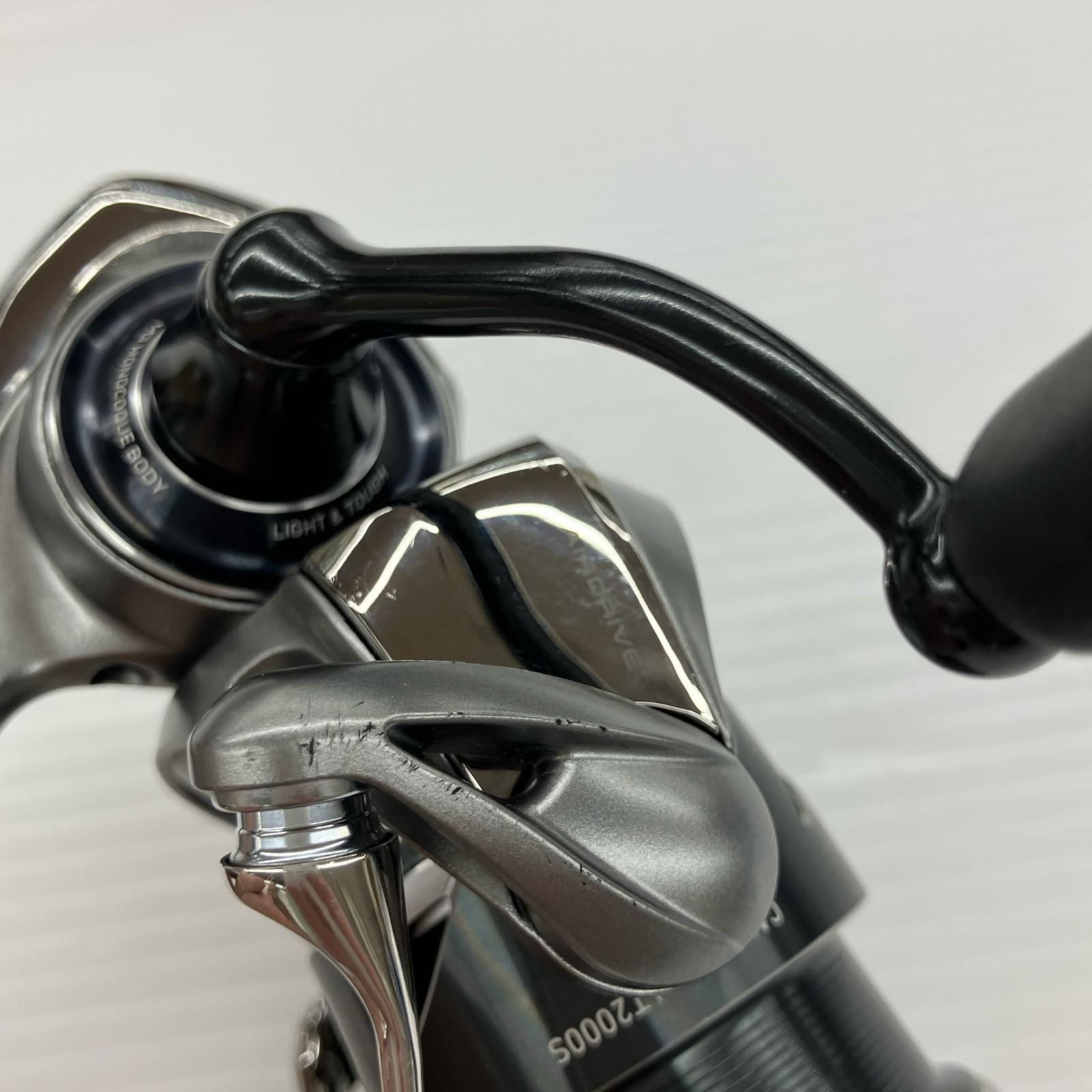 σσDAIWA ダイワ スピニングリール 25カルディア FC LT2000S キズ有