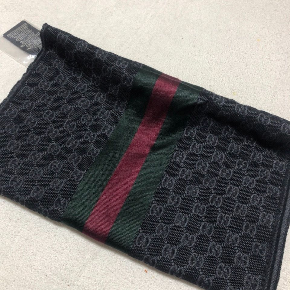 GUCCI グッチ マフラー ストール GG柄 シェリーライン 147351 4G704