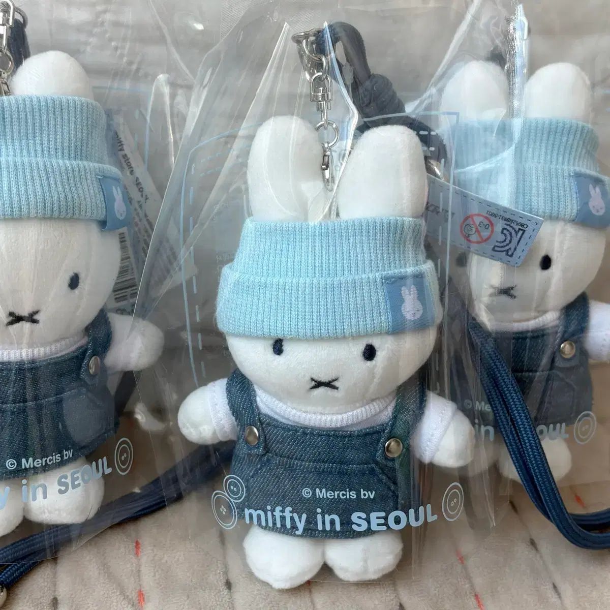 ミッフィー ソウル 聖水 デニム ぬいぐるみ キーホルダー - メルカリ