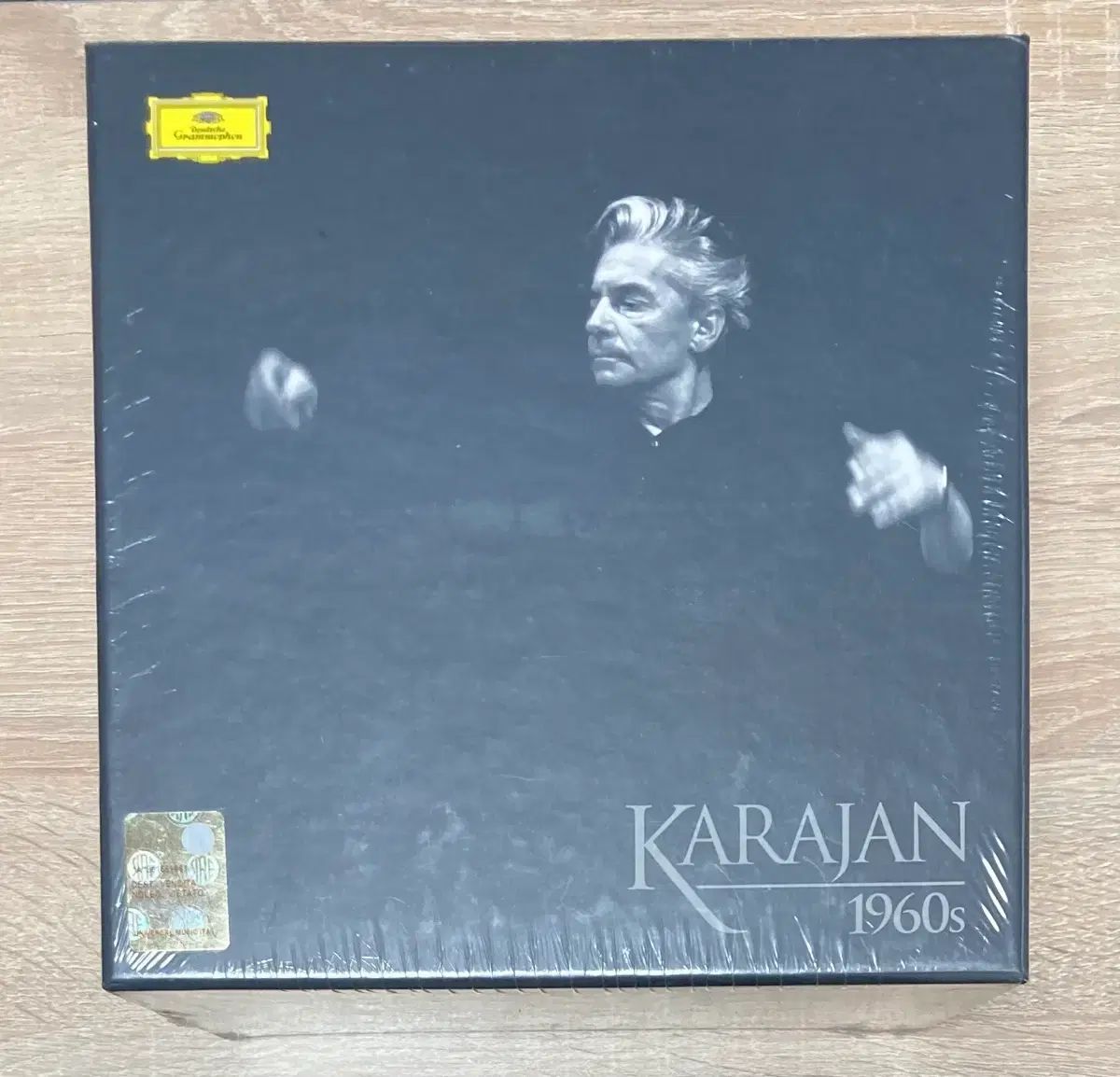 カラヤン （ 60 ザ・イヤーズ DG オーケストラ 録音- 82CD ） 未開封